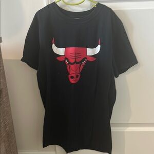Bulls Men’s Fanatics medium T-Shirt